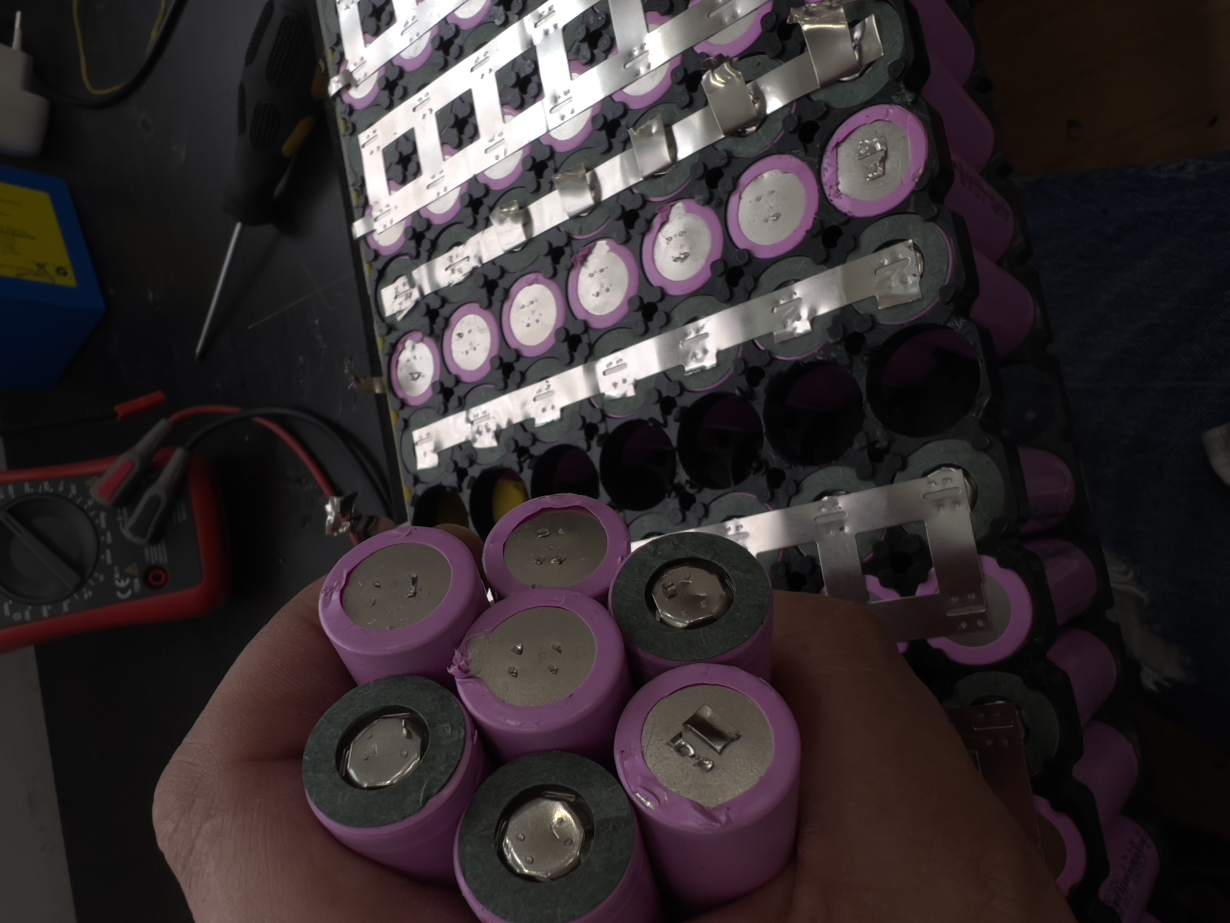 Battery cell replacement and balancing