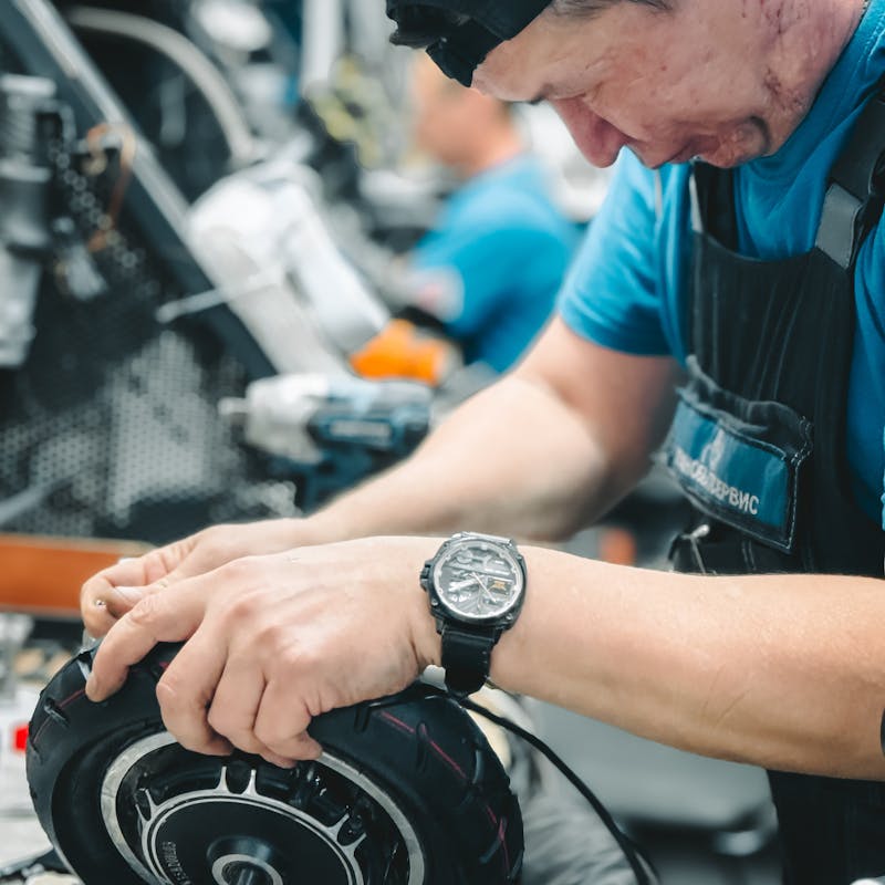 Electric scooter repair – tires and chassis